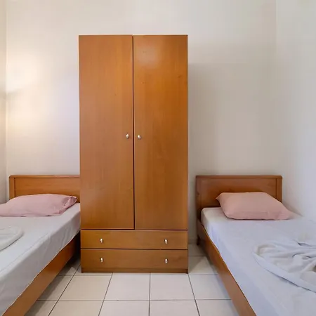S6 Guest house