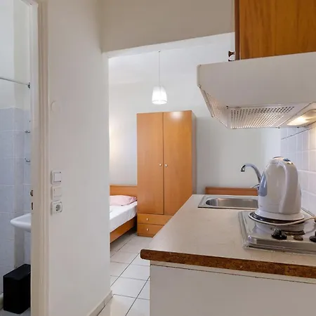 S6 Guest house Nikiana
